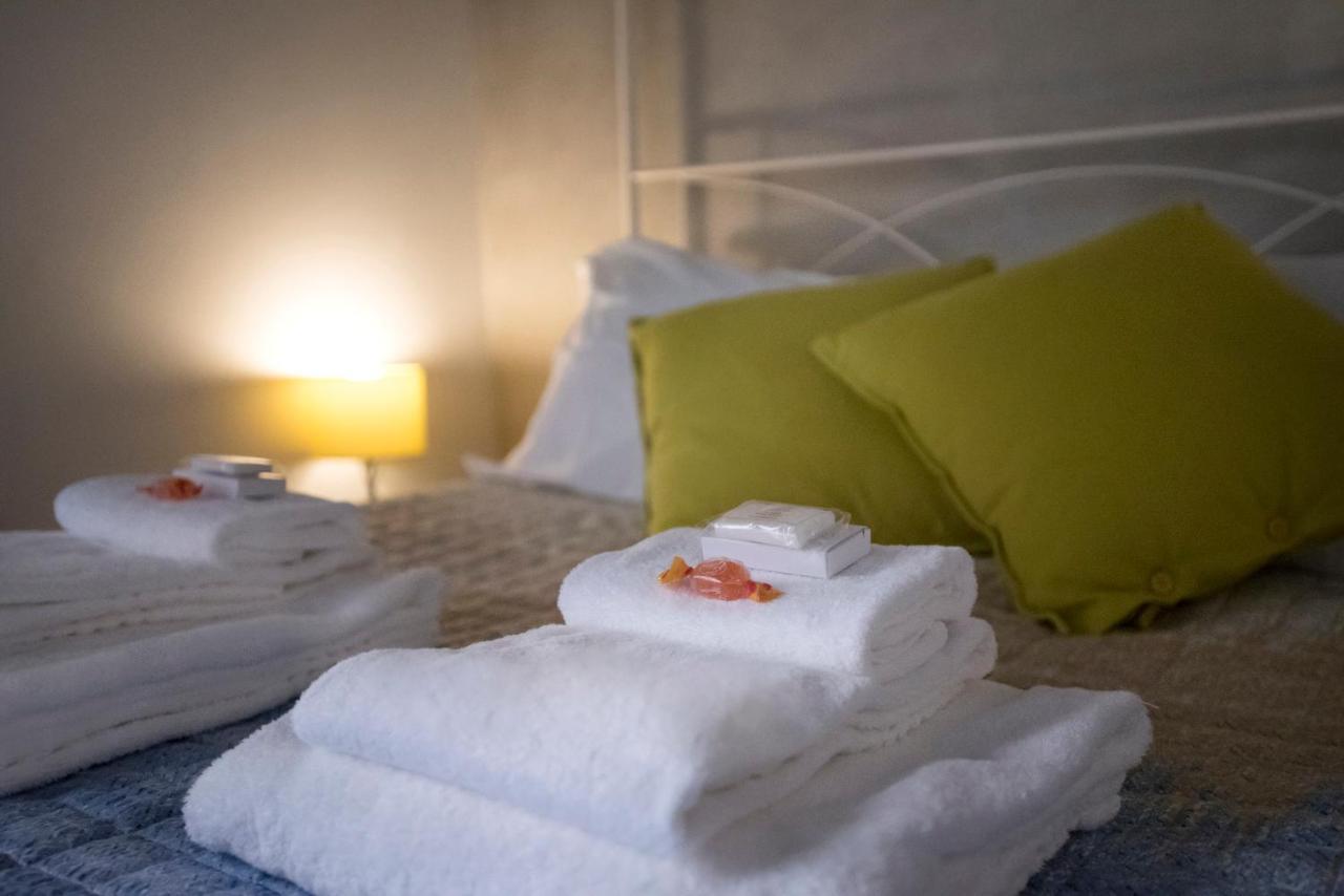 Near Trevi Fountain Apartment Rom